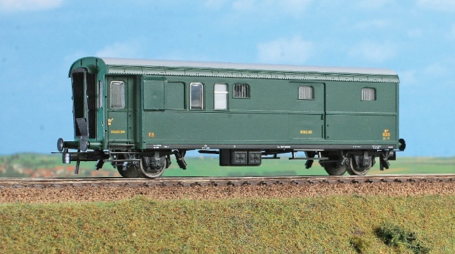 2 axle Buggage car type DI 90000<br /><a href='images/pictures/ACME/50800_900.jpg' target='_blank'>Full size image</a>
